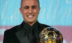 Quả bóng vàng 2006 Cannavaro đi tù vì trốn thuế