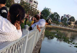 Phát hiện xác người nổi trên kênh Nhiêu Lộc- Thị Nghè