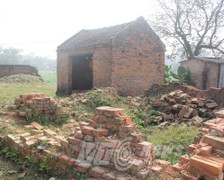 Đại gia đình chết thảm trong ngôi nhà ‘ma ám’ bí ẩn