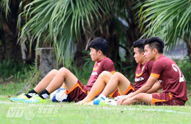 Năm cầu thủ U23 Việt Nam được đưa tới bệnh viện