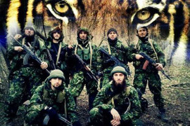 IS chiêu mộ các cô gái trẻ bằng ảnh trai đẹp