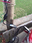 Cách sạc xe sang Tesla Model S chỉ có ở Trung Quốc