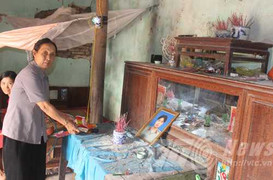 Cả nhà chết thảm, dân làng không dám đến ngôi nhà hoang