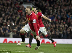 Man Utd 2-0 Sunderland: Rooney lại lập công, Man Utd trở lại top 3