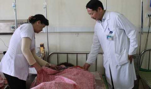 Nữ sinh viên ĐH bị bạn trai cùng trường đâm thủng ruột