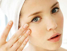 Đánh bay mụn thịt đơn giản bằng tỏi tươi