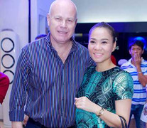 Thu Minh: 'Chồng vẫn thấy tôi gợi cảm khi mang bầu'