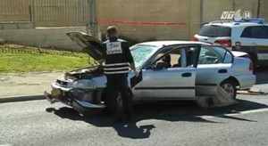 Clip: Người đàn ông lái xe đâm 4 cảnh sát