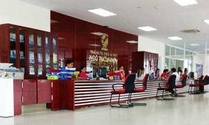 Chuyện lạ ở Bình Dương: Học sinh nghỉ học bị phạt tiền, đánh đòn