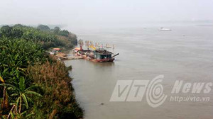 Người một ngày lôi lên 12 xác chết từ vũng xoáy sông Hồng