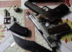 Bắt khẩn cấp ‘trùm’ ma túy, thu giữ 3 khẩu súng