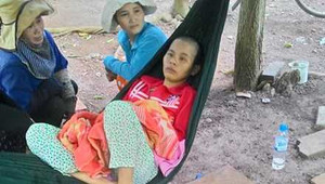 Đình chỉ vụ án mẹ tiêm thuốc độc vào hai con