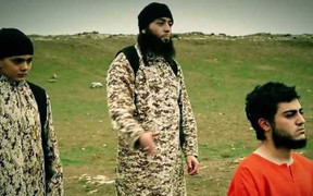 IS tung video giết hại một thanh niên nghi là gián điệp Isreal