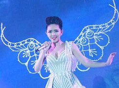 Rộ tin đồn Tóc Tiên đăng quang The Remix, ban tổ chức nói gì?