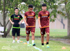 Hồng Duy bị trả về, 'người khổng lồ' sớm chia tay U23 Việt Nam