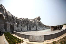 Chiêm ngưỡng tượng đài Mẹ Việt Nam anh hùng lớn nhất nước