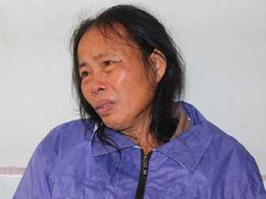 Mẹ con sản phụ chết thương tâm: Công an nói gì trong cuộc họp?