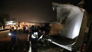 Vì sao chưa khởi tố vụ tàu hỏa đâm lìa xe tải?