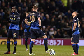 Burnley 1-0 Man City: Giương cờ trắng