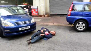 Pha ăn vạ thô bỉ trên đường phố Hồng Kông