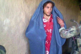 Clip: Phiến quân IS giả gái để đào ngũ