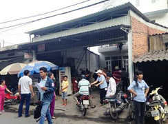 Cháy nhà sát bãi giữ xe, cả khu dân cư náo loạn