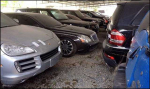 Xem 144 xe tiền tỷ của đại gia Dũng 'mặt sắt' nằm phủ bụi