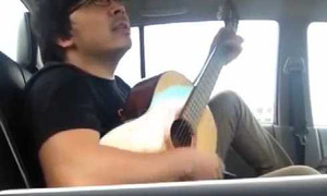 'GS Cù Trọng Xoay' hát nhạc chế tiếc hàng cây xanh ở Hà Nội