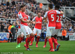 Arsenal thắng trận nghẹt thở