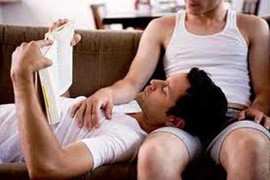 Bắt kẻ dọa tung tin đồng tính để tống tiền hàng xóm