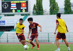 Trực tiếp U23 Thái Lan vs U23 Việt Nam: Công Phượng vẫn mờ nhạt