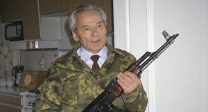 Tiết lộ về huyền thoại Mikhail Kalashnikov và khẩu AK lừng danh