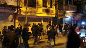 Nguyên Chủ tịch xã bắn vợ rồi cầm súng cố thủ trong nhà