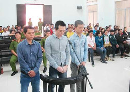 Xét xử phúc thẩm vụ công an xã đánh chết học sinh lớp 9