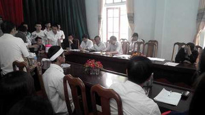 Mẹ con sản phụ chết thương tâm: Nữ hộ sinh khóc nghẹn xin lỗi