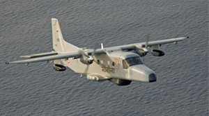 Máy bay hải quân Ấn Độ lao xuống biển, hai người mất tích