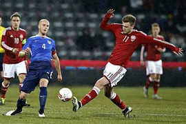 'Hàng thải' Arsenal làm chuyện 'tày trời'