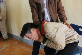 Sập giàn giáo ở Formosa: 'Ngựa sắt của bố ơi, dậy về với bố mẹ con ơi'