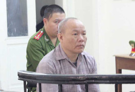 Thợ giày dùng búa đập đầu nữ giám đốc tại nhà riêng