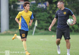 Gặp U23 Việt Nam, U23 Malaysia thủng hàng công