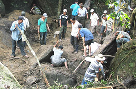 Chuyện săn linh khí trời đất giá chục tỷ đồng/kg