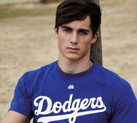 Thầy giáo 6 múi điển trai hút hồn nữ sinh