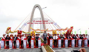 Hoàn thành nút giao thông khác mức lớn nhất miền Trung