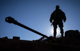 Nhiều phương tiện dân sự bị trúng pháo ở miền Đông Ukraine