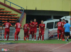 Clip: U23 Việt Nam nã bàn thứ 4 vào lưới U23 Macau