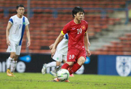 Công Phượng lập bộ sưu tập đá phạt đền siêu kỹ thuật