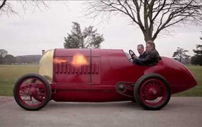 'Quái vật thành Turin' khạc lửa trên quê hương Rolls-Royce