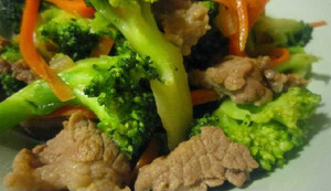 Làm món súp lơ xào thịt thơm ngon, bổ dưỡng cho cả nhà