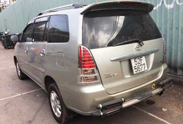 Tự chế roi điện, cướp ô tô táo tợn trên phố Sài Gòn