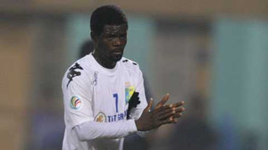 Ngoại binh Hà Nội T&T nhập viện khẩn cấp